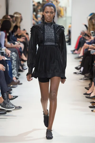 Look 29